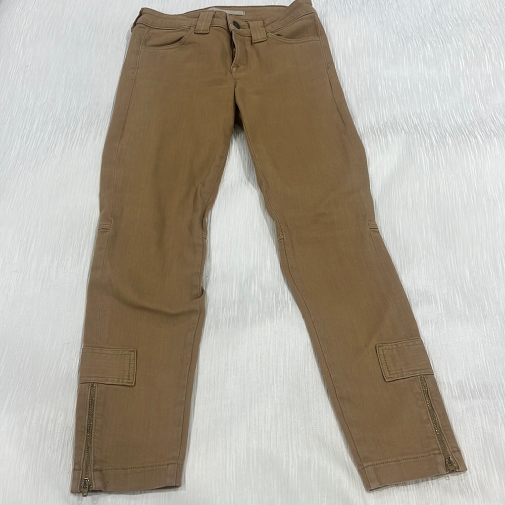 Vince tan cargo like style